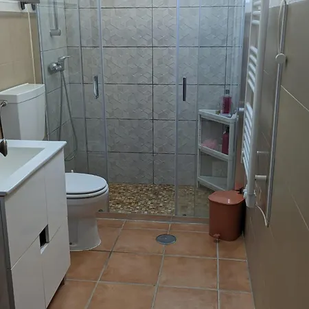 Maison Bernarda Barbecue * Aroeira (Algarve)