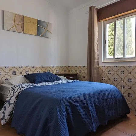 Maison Bernarda Barbecue * Aroeira (Algarve)