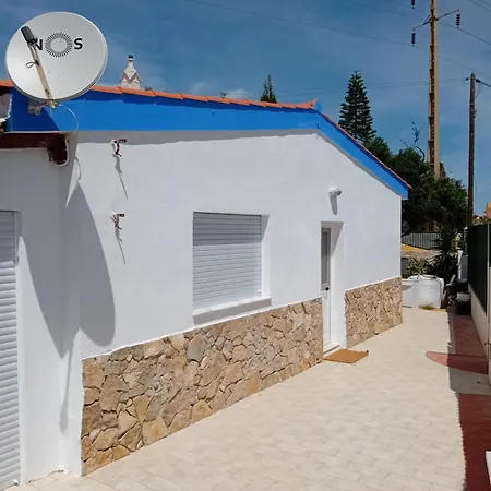 Maison Bernarda Barbecue * Aroeira (Algarve)