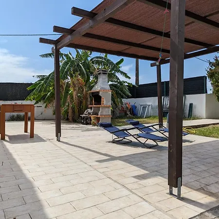 Feriehus Maison Bernarda Barbecue *